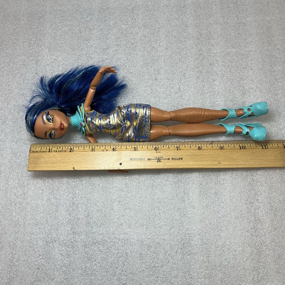 Monster High Cleo DeNile International Budget Doll Jointed dolls - Picture 7 of 7
